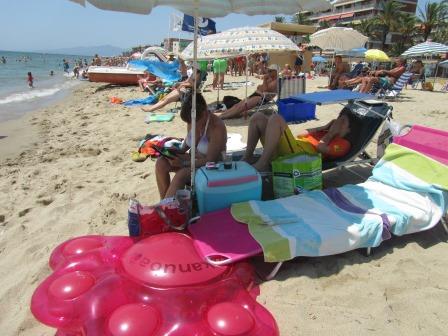 Weer aan het strand